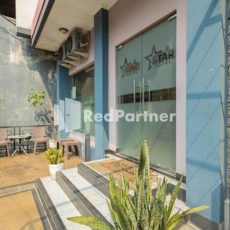 Star Hotel Jaksa Mitra Reddoorz جاكرتا المظهر الخارجي الصورة