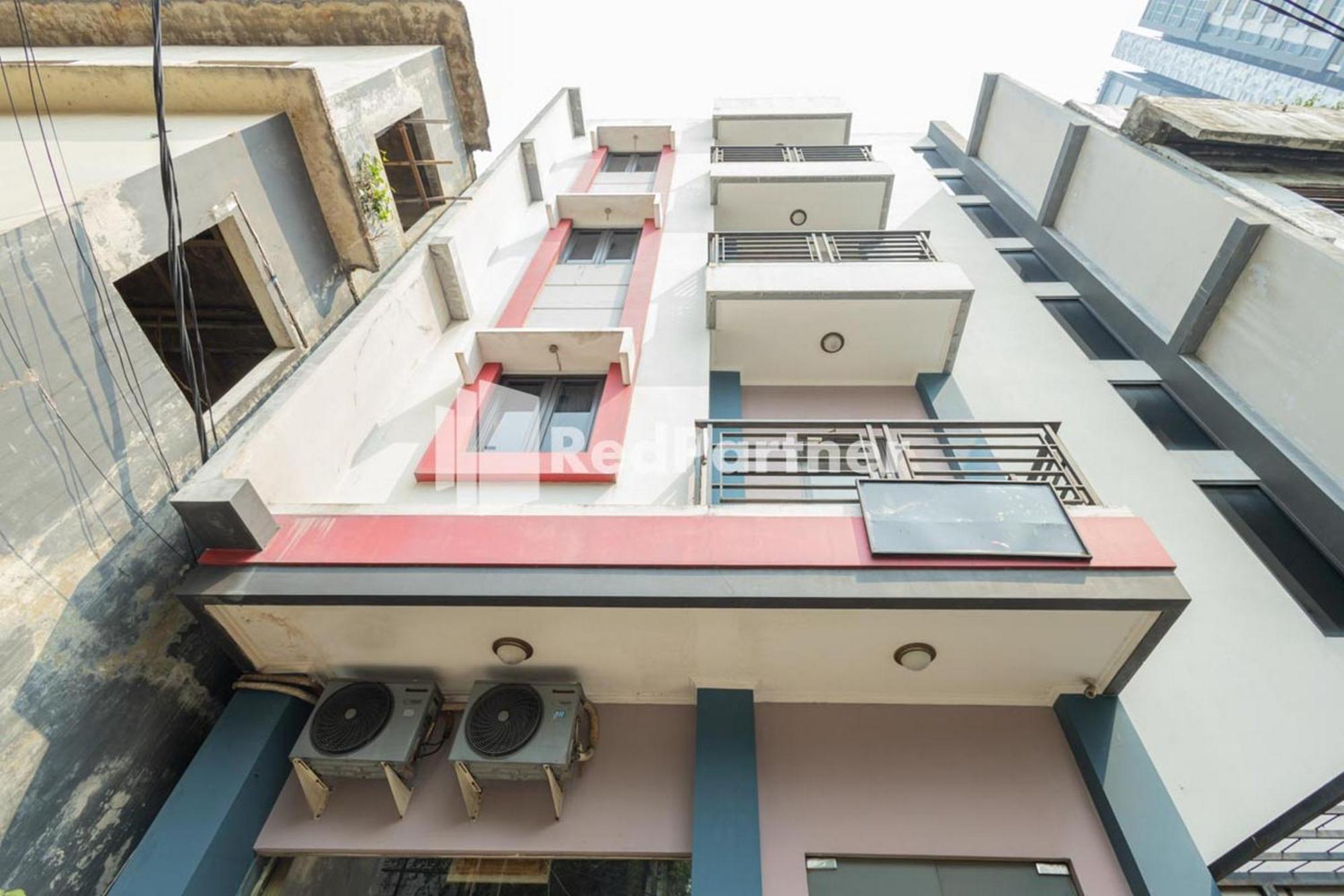 Star Hotel Jaksa Mitra Reddoorz جاكرتا المظهر الخارجي الصورة