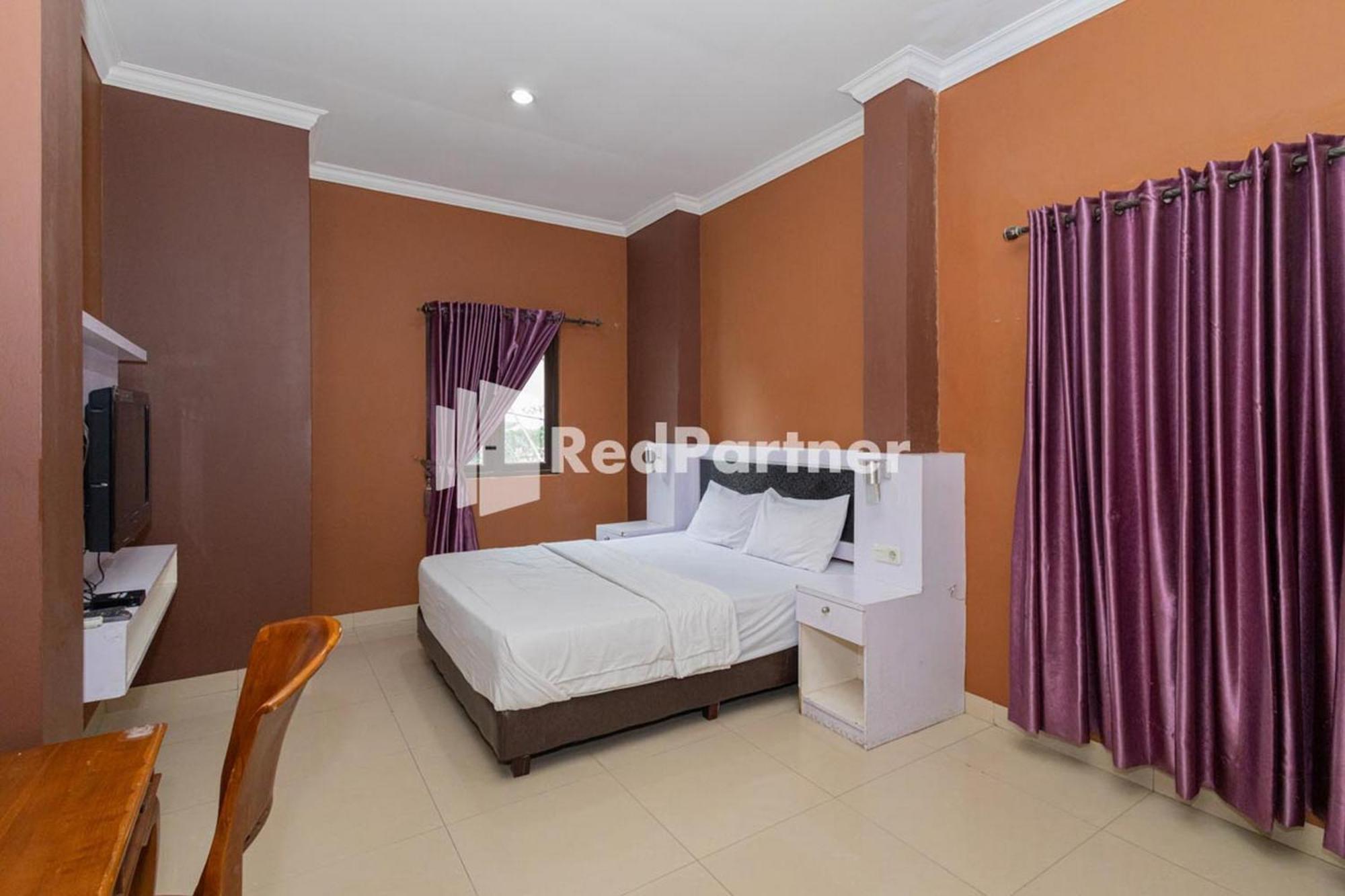 Star Hotel Jaksa Mitra Reddoorz جاكرتا المظهر الخارجي الصورة