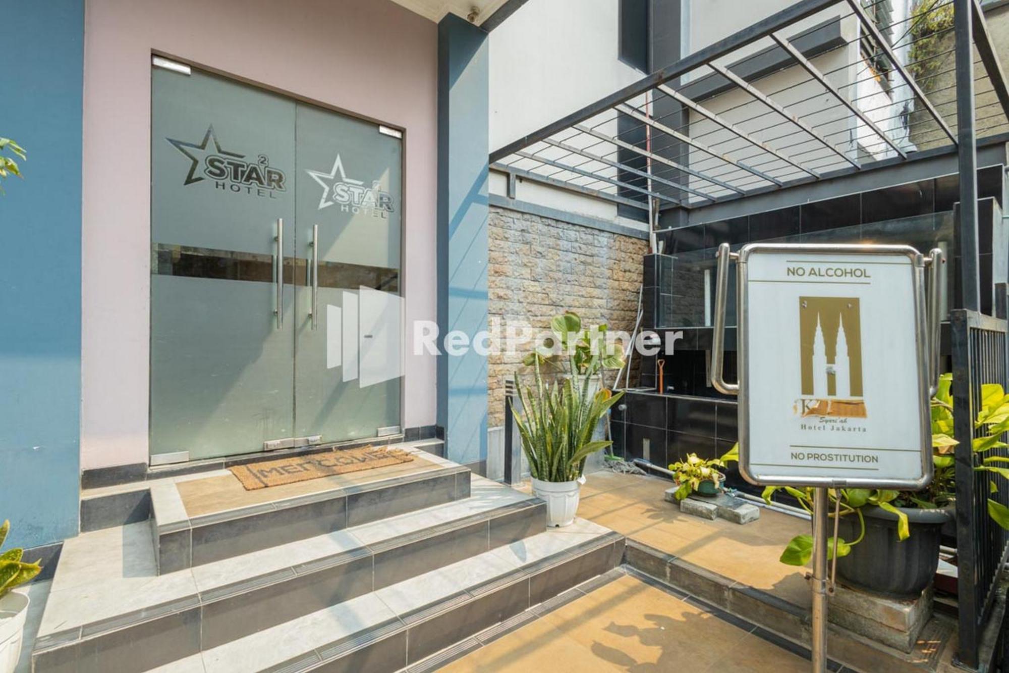 Star Hotel Jaksa Mitra Reddoorz جاكرتا المظهر الخارجي الصورة