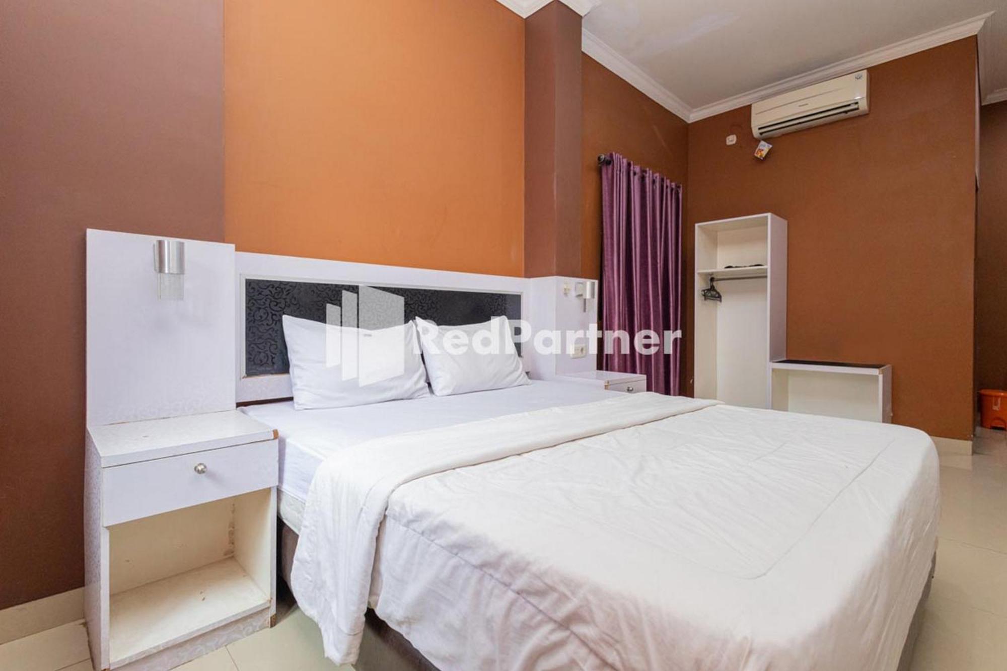Star Hotel Jaksa Mitra Reddoorz جاكرتا المظهر الخارجي الصورة